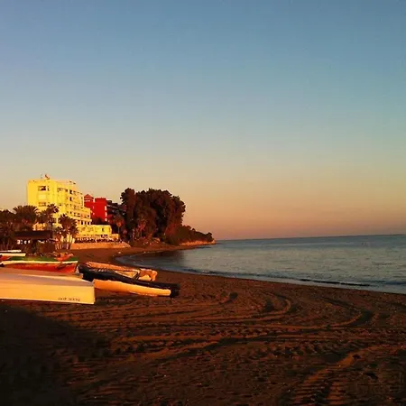 Boulevard 305 * Estepona