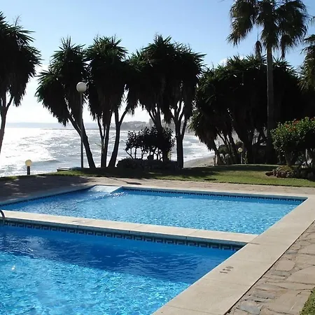 Apartment Boulevard 305 *