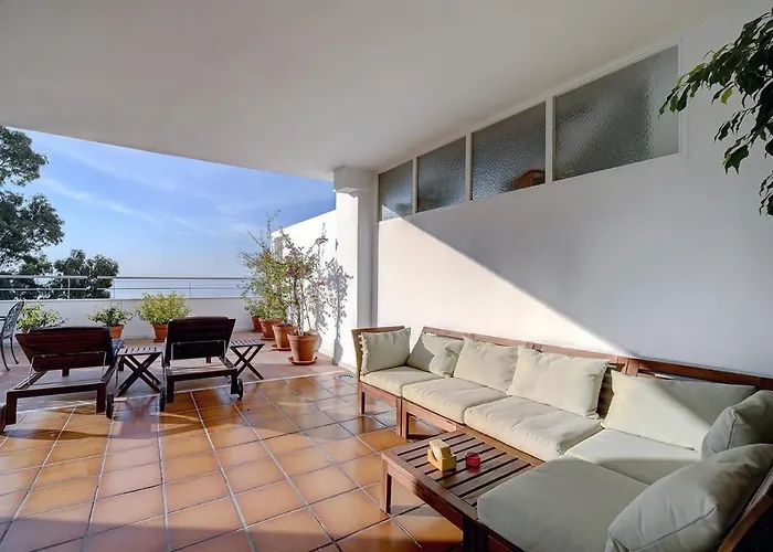 Apartman Boulevard 305 *