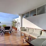 Apartament Boulevard 305 *