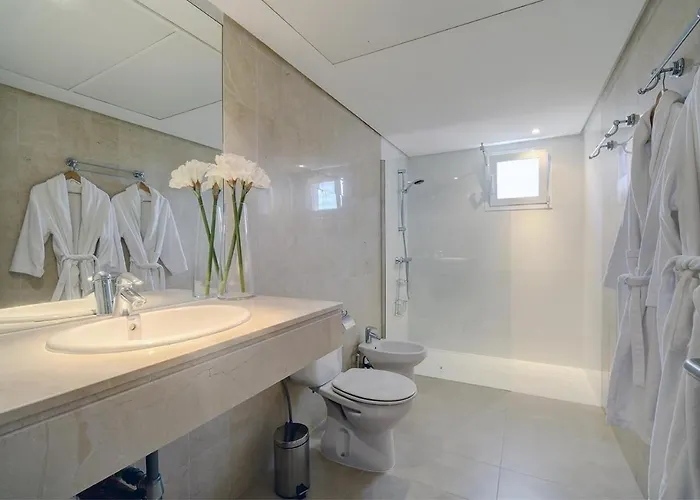 Apartment Boulevard 305