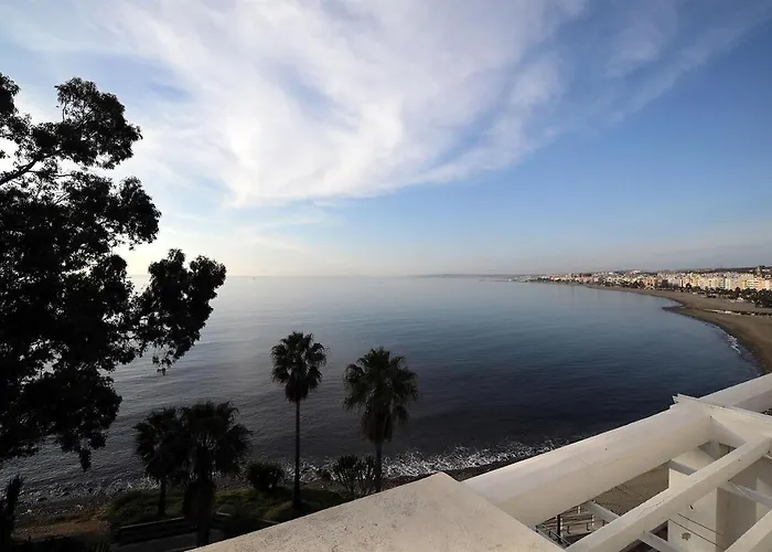 Boulevard 305 * Estepona